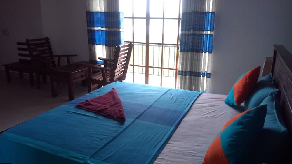 Layathraa Lake View Resort