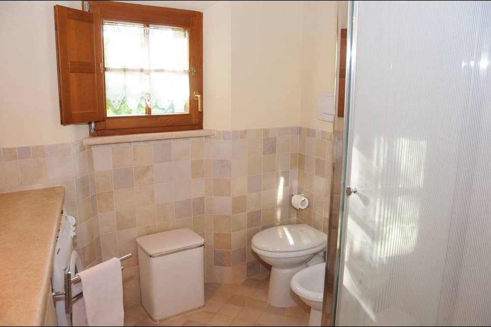 Wonderful private villa for 4 people with WIFI, pool, A/C, TV, terrace and parking