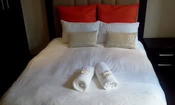 T.Recall Guest House