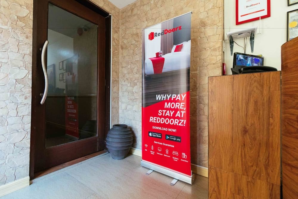 RedDoorz @ San Antonio Makati