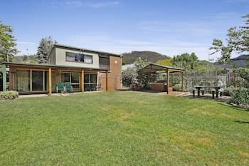 Warrina - Over Looking Ovens River