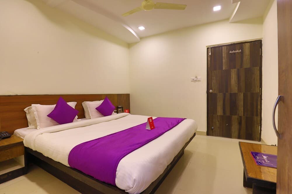OYO 9591 Hotel Neel Kamal