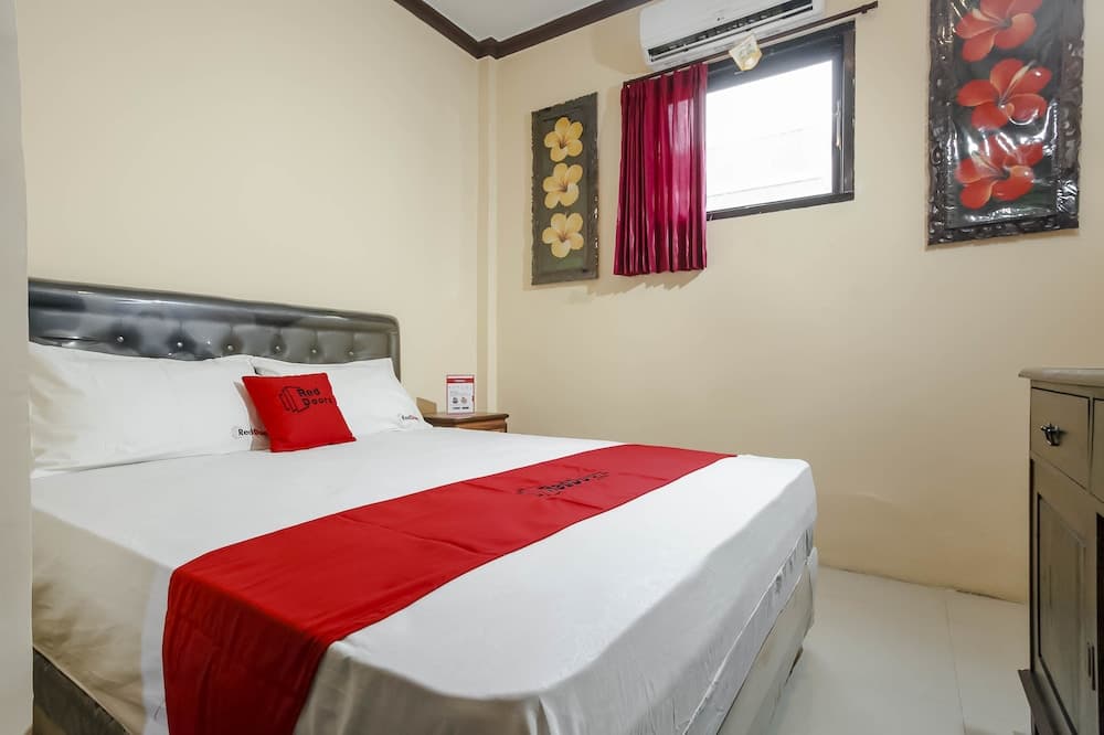 RedDoorz near DBL Arena