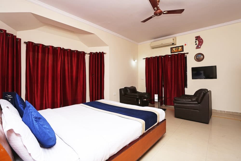 OYO 4877 Chandrasekharpur