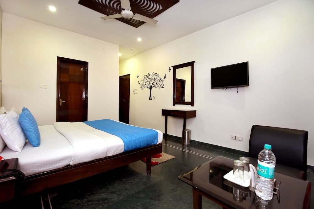 OYO 3987 Hotel Multitech