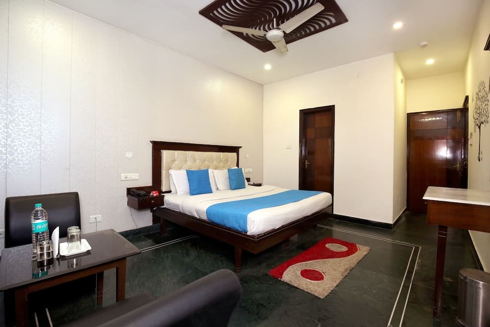 OYO 3987 Hotel Multitech