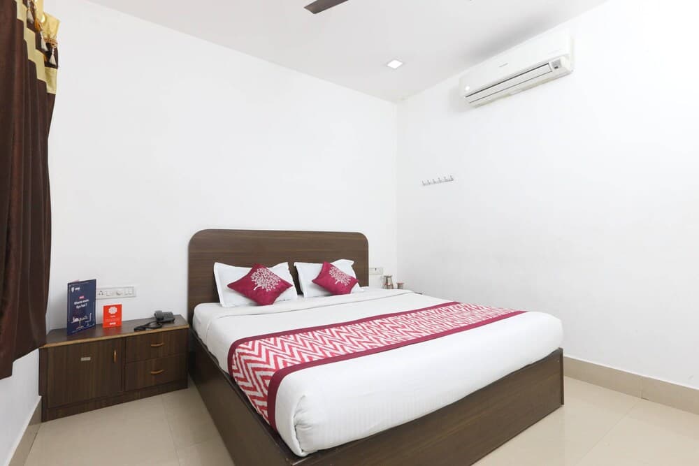 OYO 1246 Raaj Residency