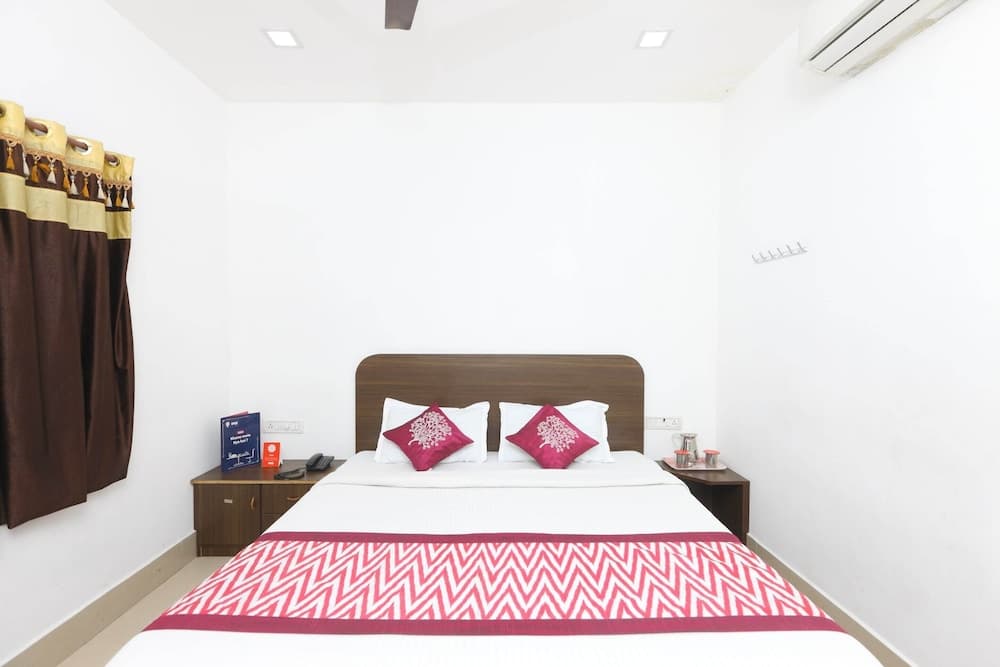 OYO 1246 Raaj Residency