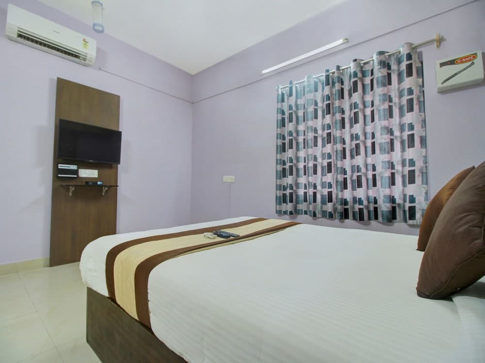 OYO 8282 Heritage Residency