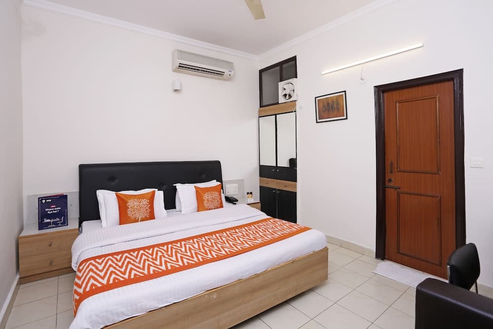 Collection O 1915 Hotel Central Park Inn