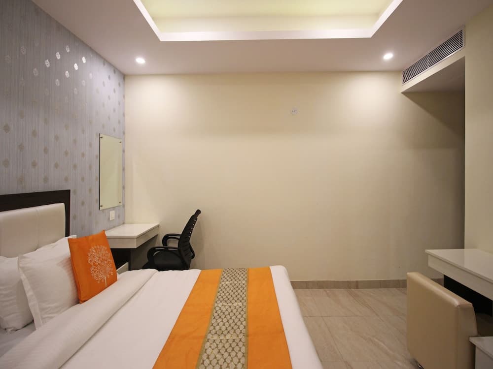 OYO 8132 Hotel Kukreja