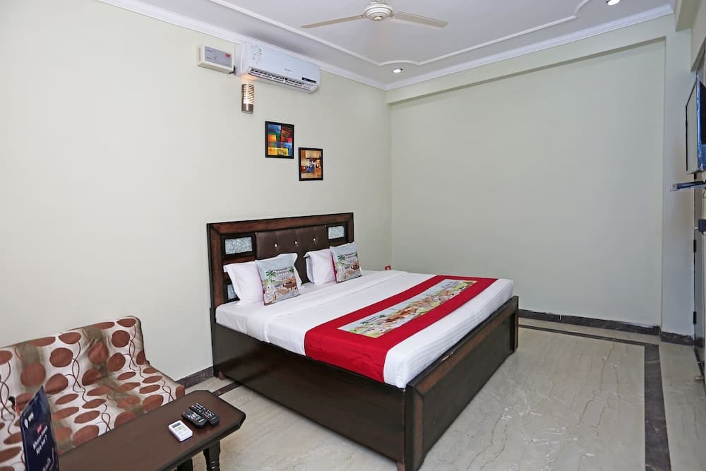 OYO 9274 Homey Stay Suites