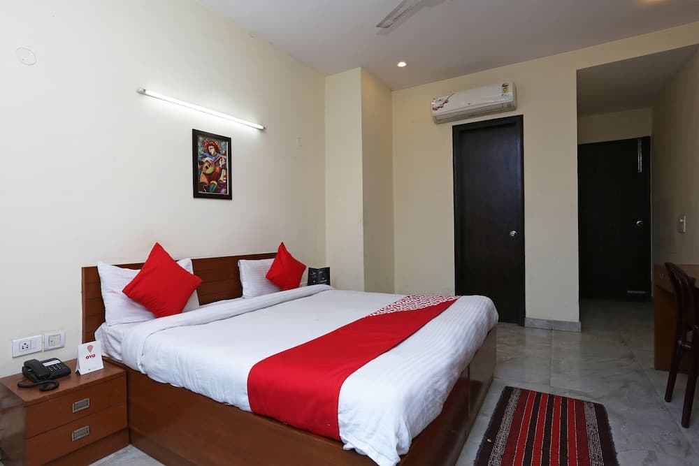 OYO 350 near Medanta