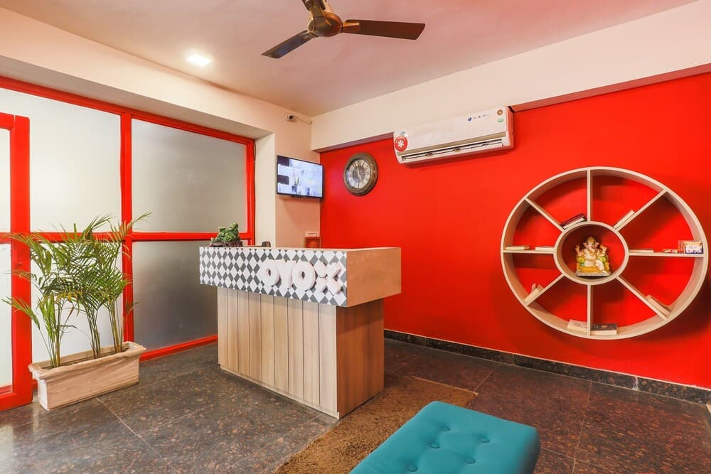 Capital O 7536 The Aurora Paradise