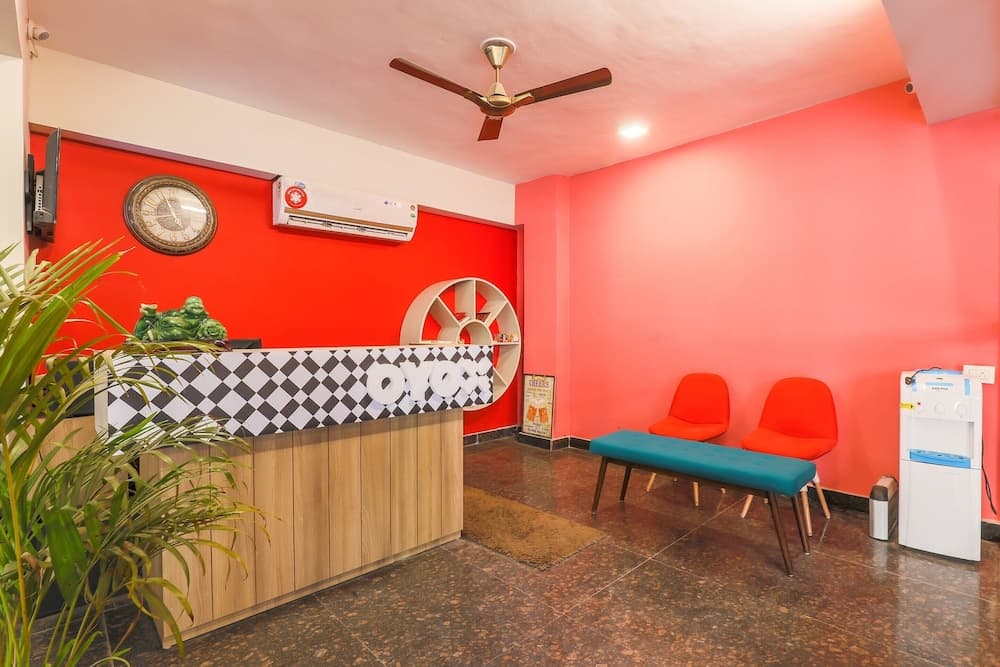 Capital O 7536 The Aurora Paradise