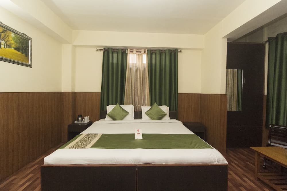 OYO 7431 Hotel Tushita