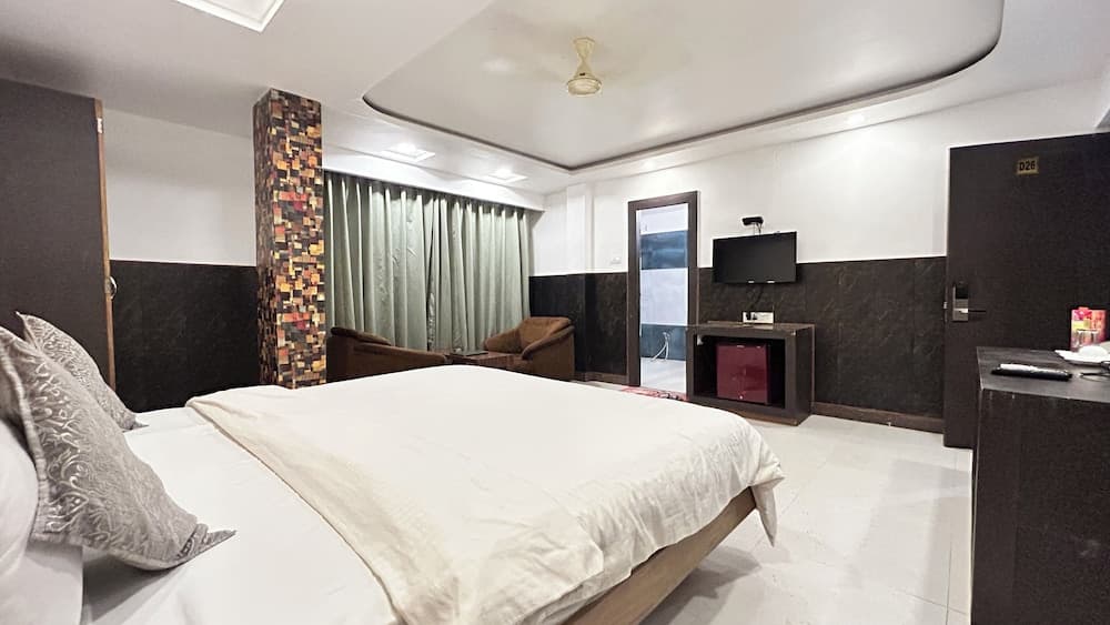 HB INTERNATIONAL (A unit of Hotel Rajkamal)