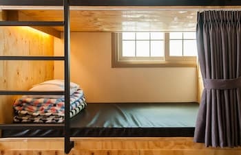 On The Stone Guesthouse 2 - Hostel