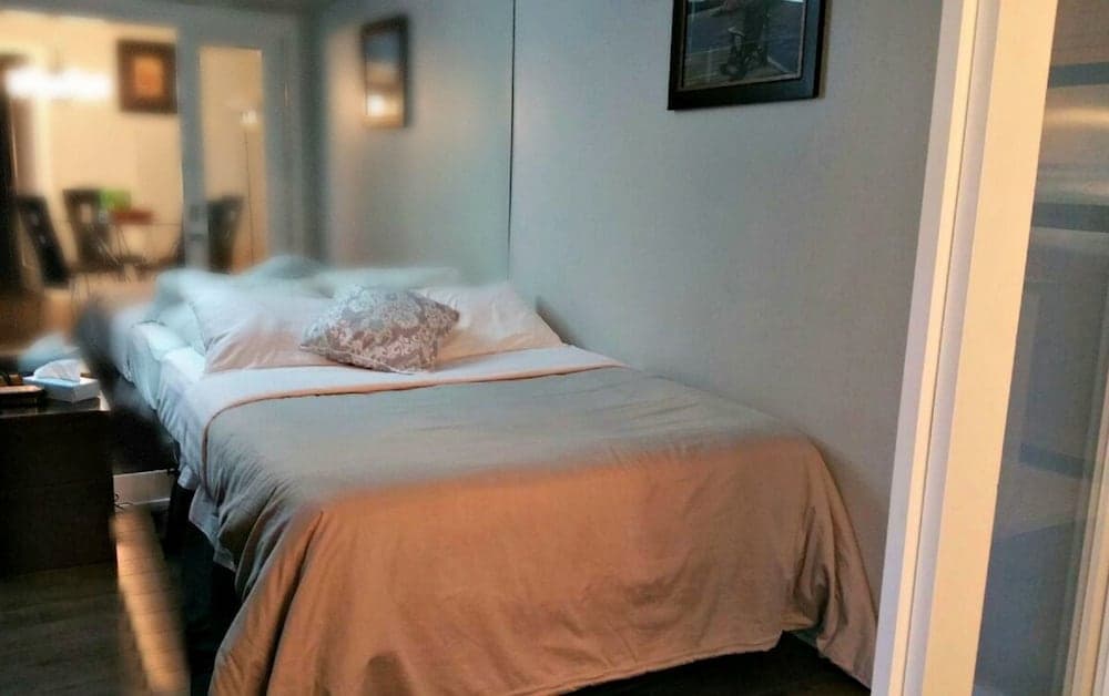 Pelicanstay at Blue Jays Way