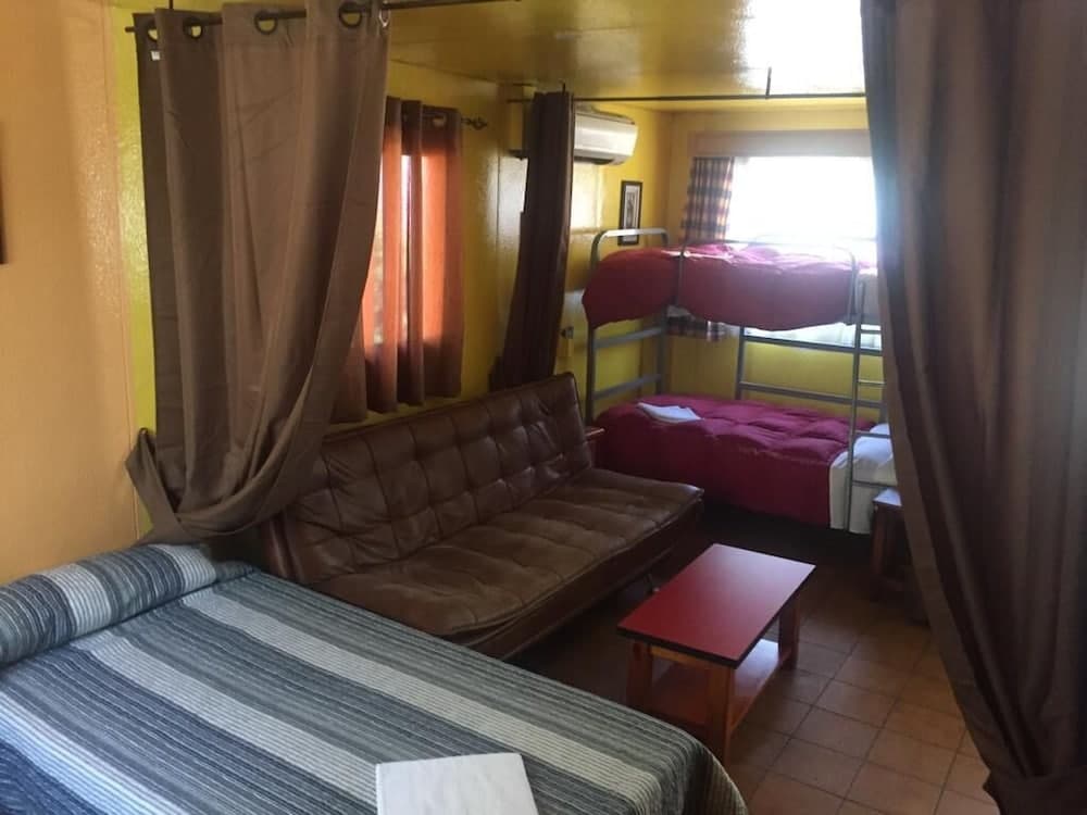 Bungalows Camping Alpha Madrid