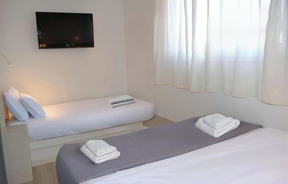 Tinos Heritage Plateia