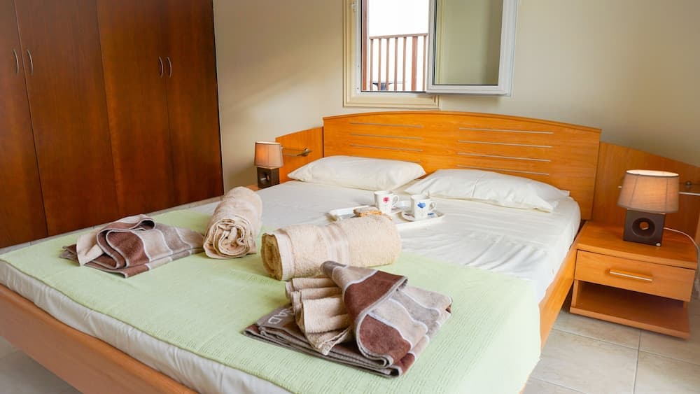 Beachfront Azura Sunrise