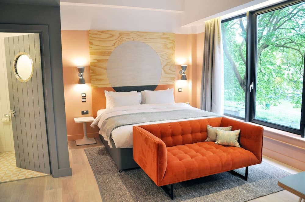 room2 Southampton Hometel