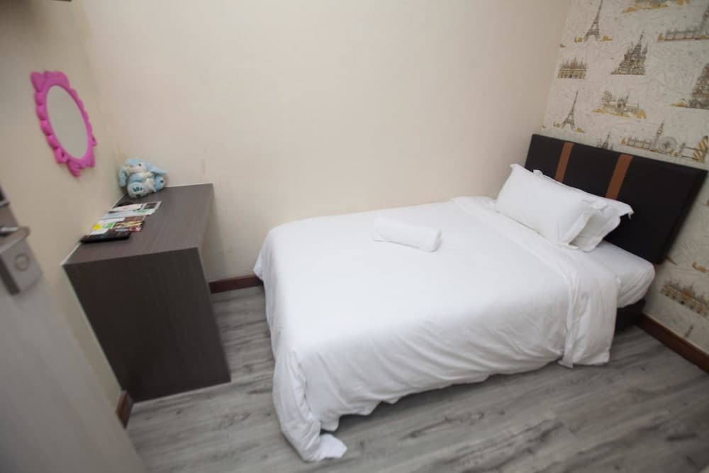 Natol Homestay - Paris BDC