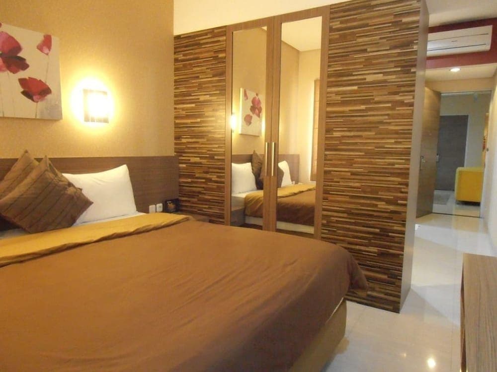 Tirta Mansion Premier