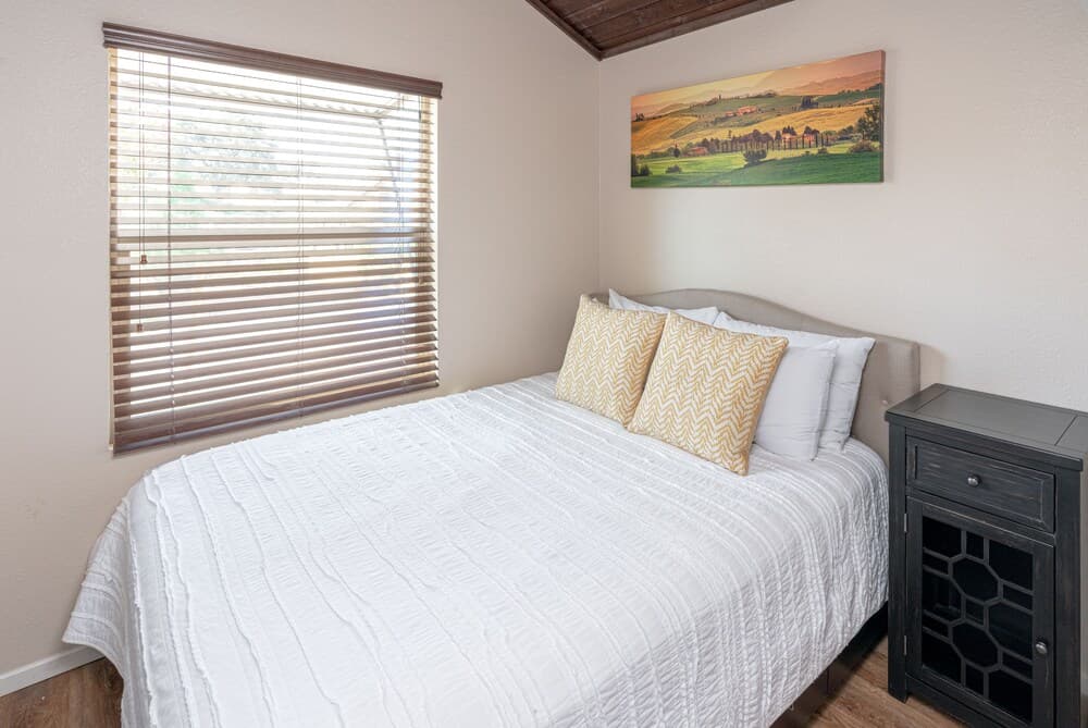 Cava Robles RV Resort