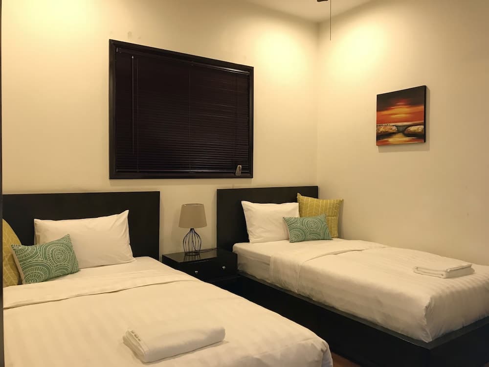 Sunset Seaview Beach Villas & Spa Suites at Nexus Karambunai