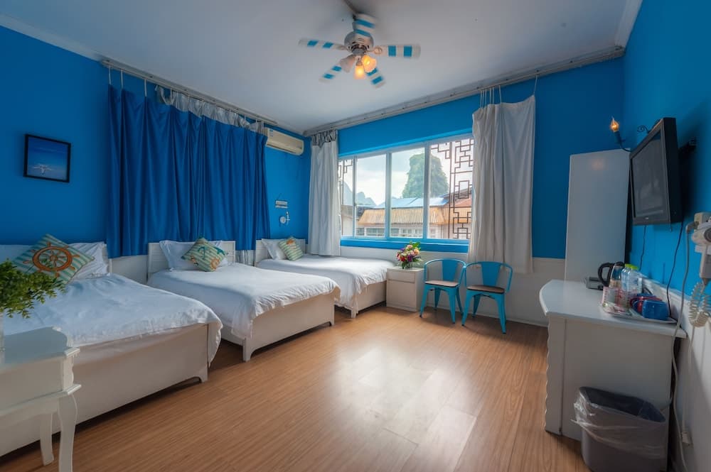 Rockabond Inn West Street