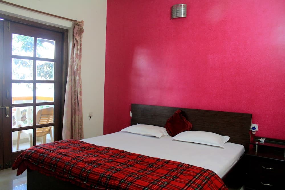 Spacious Fully AC Apartment - CM040