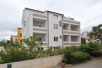 Apartments Kruno