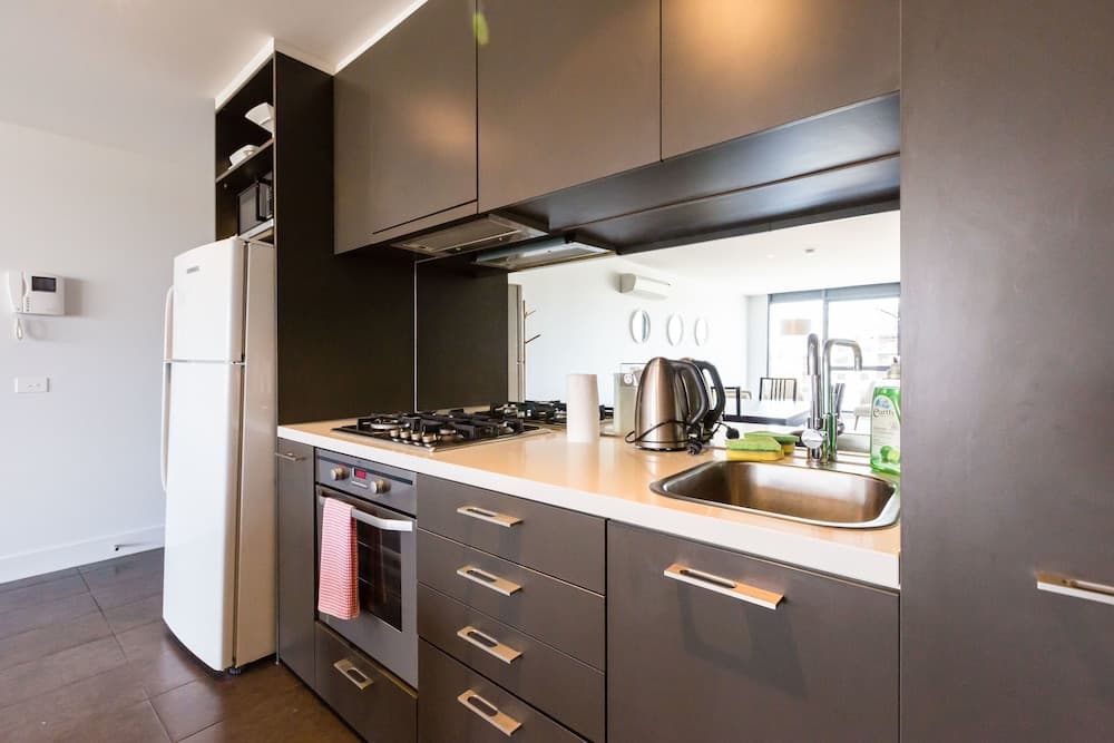 ERICA, 2BDR South Yarra Apartment