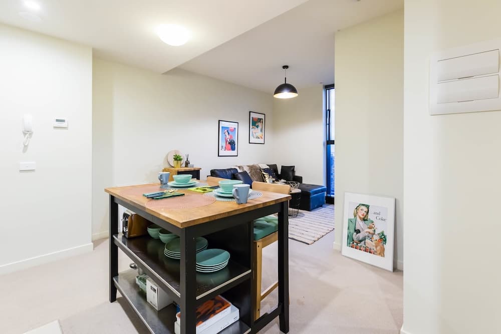 YASHITA, 2BDR Melbourne Apartment