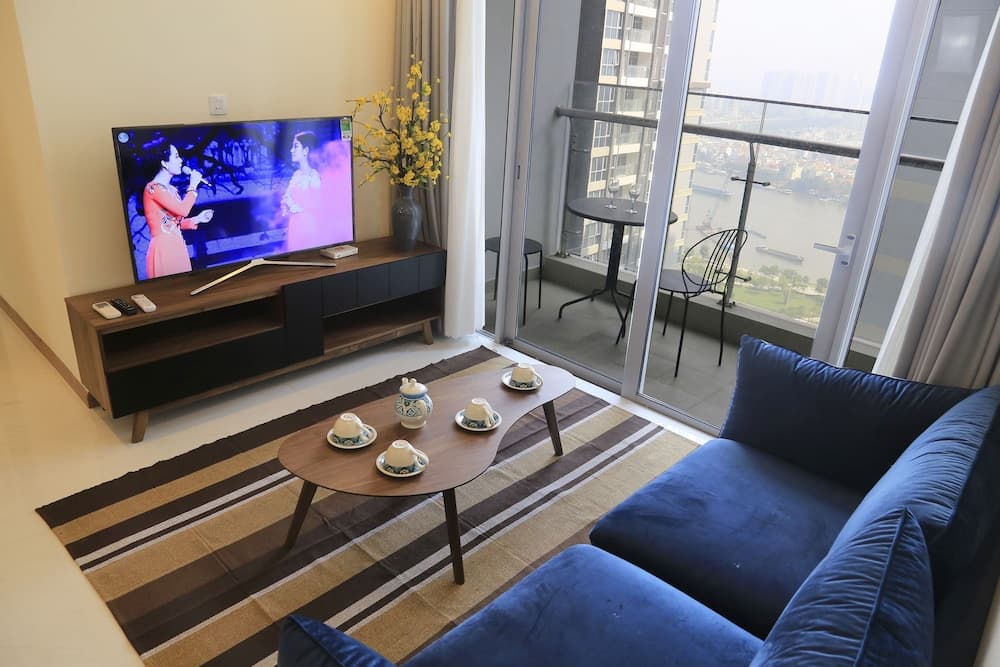 High-floor River-view Apartment