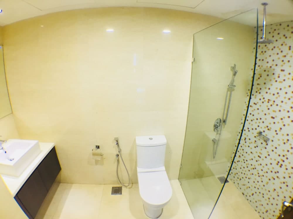 Regalia Suites by iHost