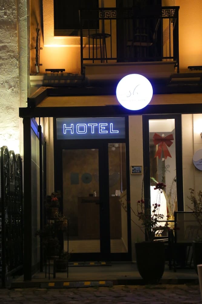 hotel image