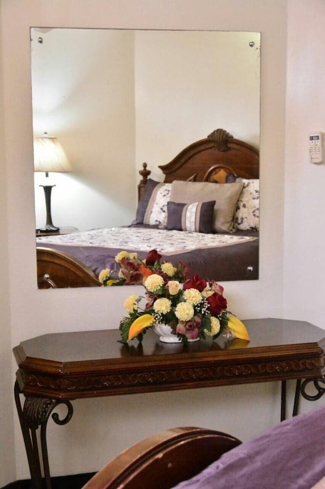 Tidal Waves at Sandcastles