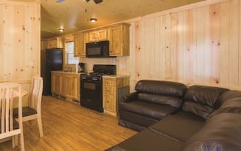 Sunset Lakes RV Resort