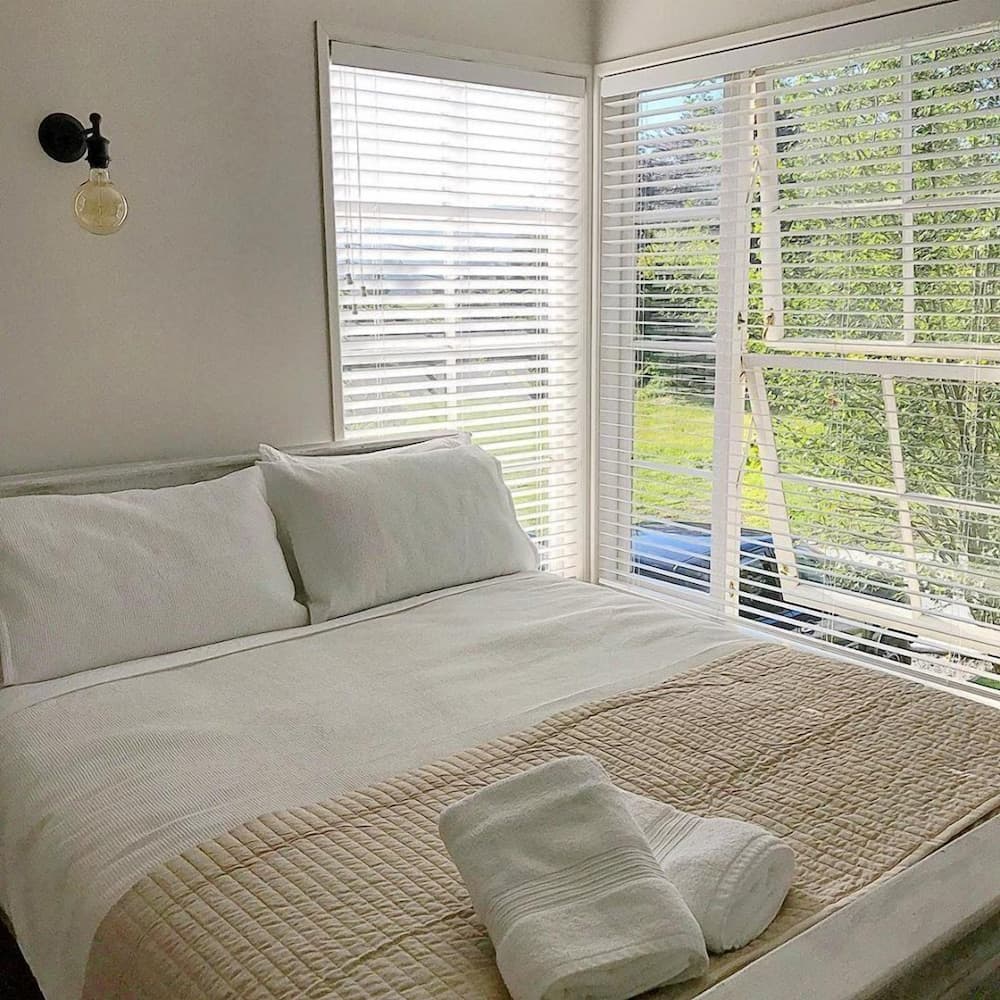 Hugo and Carter's Lodge Rotorua NZ