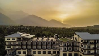 D'Polo Club & Spa Resort