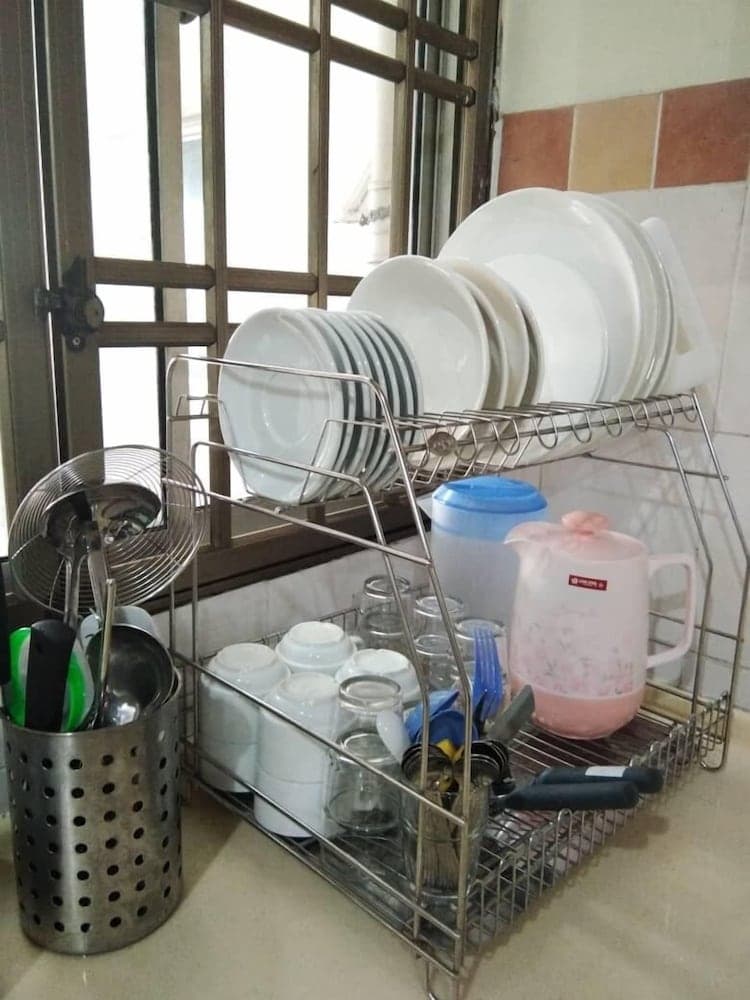 Aini's Guest House In Vista Amani Condo