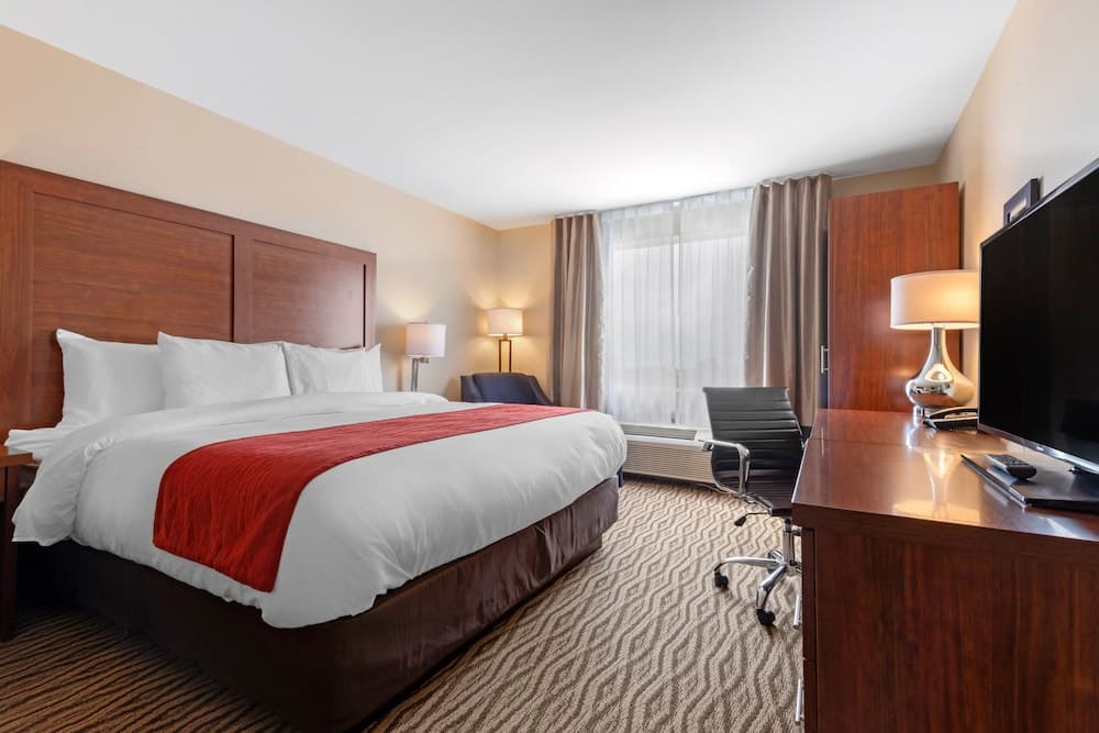 Comfort Inn & Suites