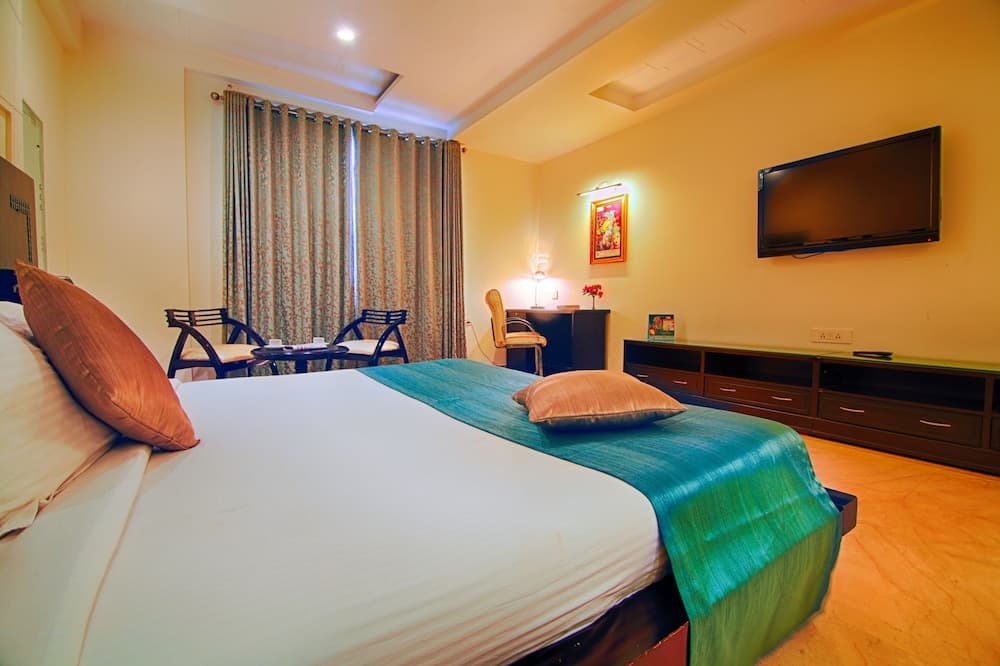 Shanti Seva Dham - A Religious Stay At Priyakant Ju Temple Vrindavan