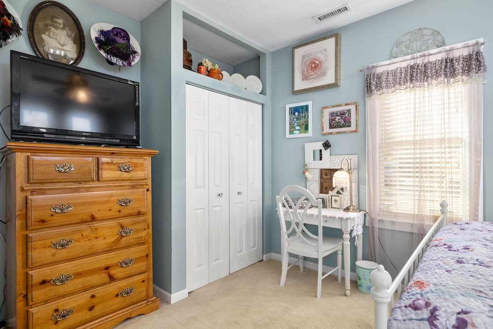 Virginia St Dollhouse