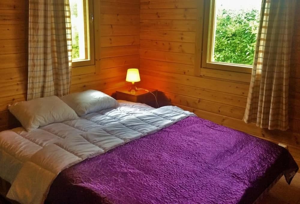 Nuppulanranta cottage by lake