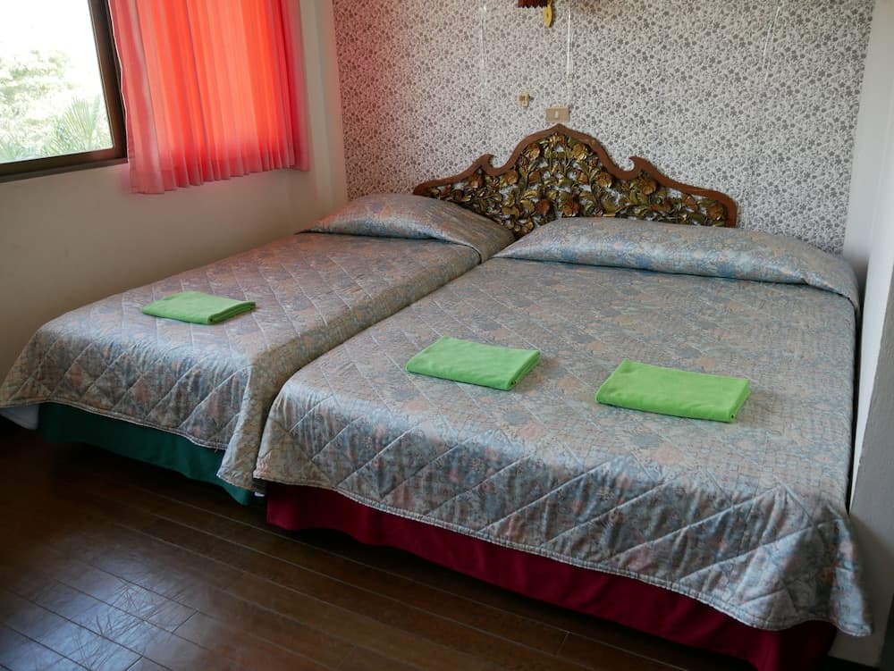 Royal Jommanee Hotel