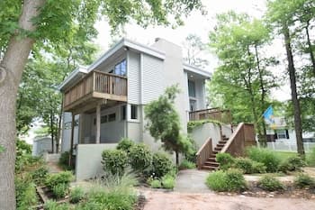 Tunnel Avenue 14106 2 Bedroom Home by Redawning